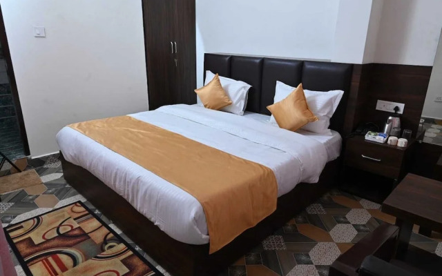 Akansha The Lake View