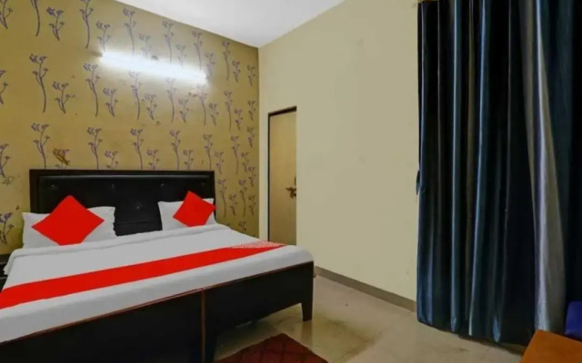 Oyo Flagship 80784J Sky Inn Hotel & Banquet Hall