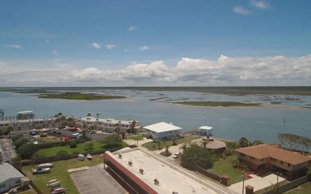 Pelican Inlet B115