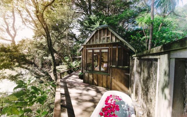 Magic Cottages At Takou River