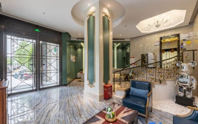 New Day Boutique Hotel
