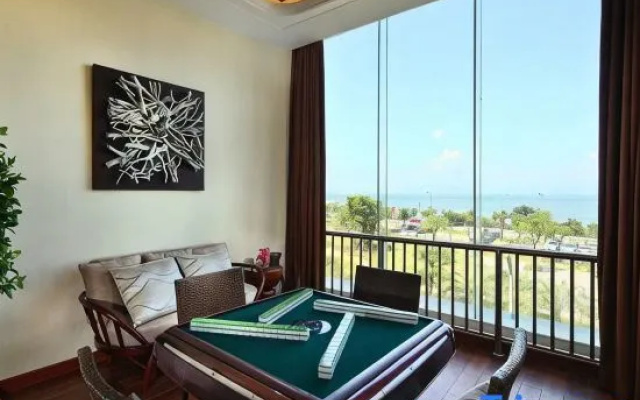 HuiDongXunLlaoWanWuDiHaiJingApartment – Balcony – Huizhou
