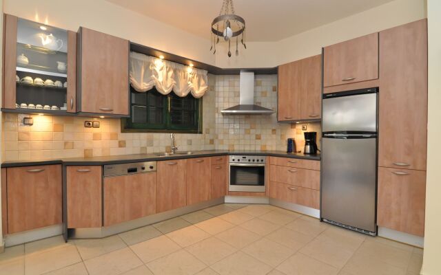 Ocean Village Apartments by Ocean Residences