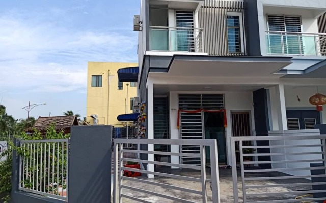 KS Botanic Homestay