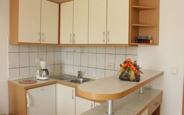 Apartments Neven