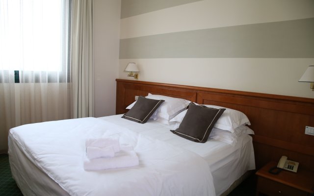 Phi Hotel Emilia