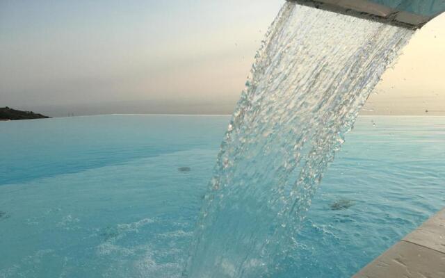 White Club Residence