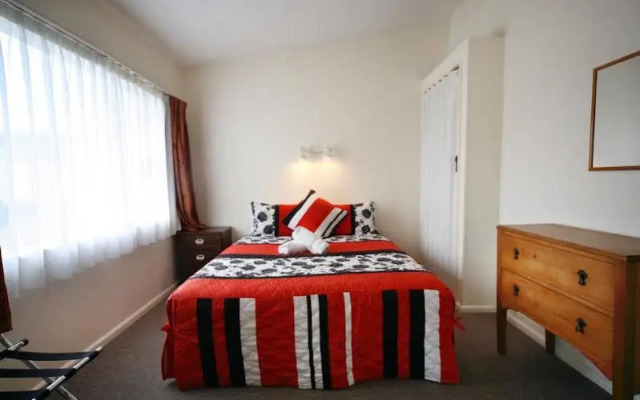 Willowbank Motel