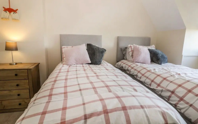 1 Woodhouse Cottages