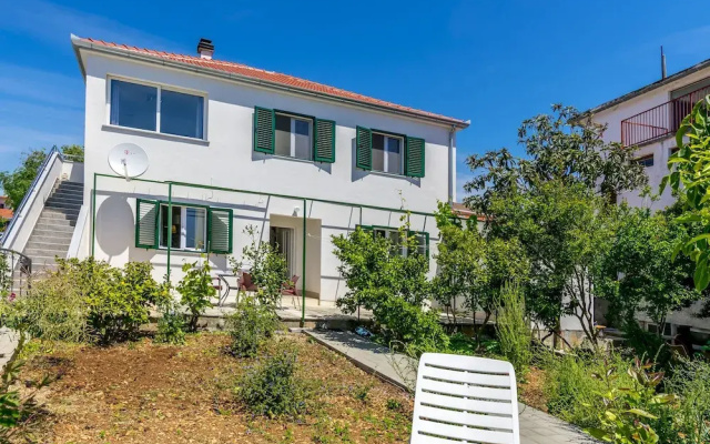 House Sahara