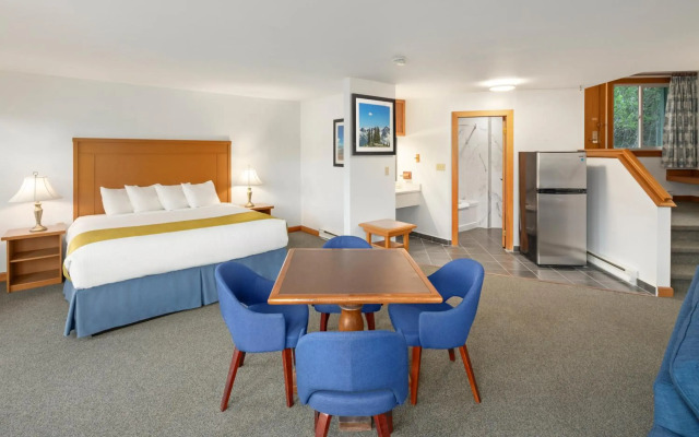 Canadian Princess Lodge & Marina