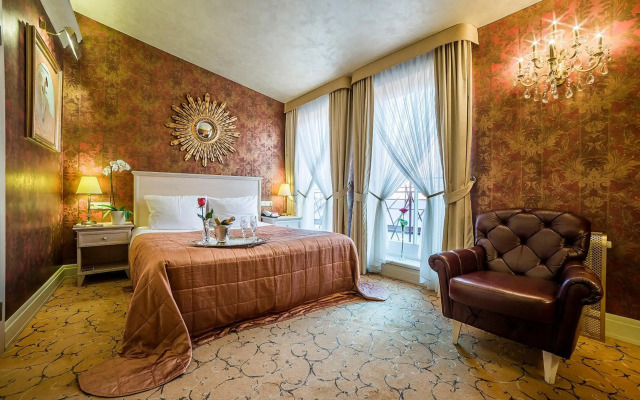 IMPERIAL Hotel & Restaurant