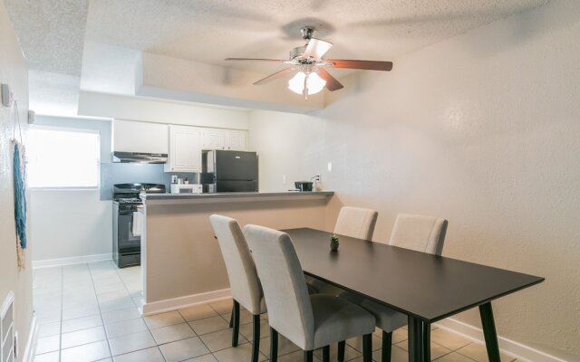 The Economy Suites of East Austin