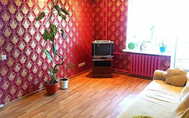 Рядом с Аквапарком