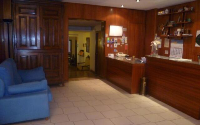 Hostal Restaurante Pirineos