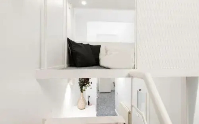 Fewdays Barcelona Apartments