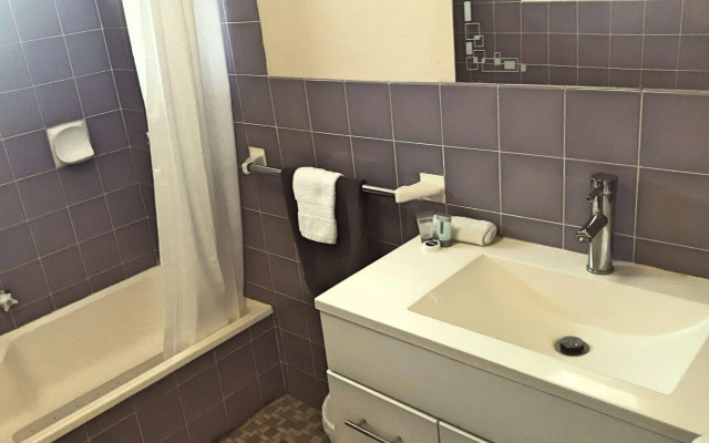 Jadran Motel & El Jays Holiday Lodge