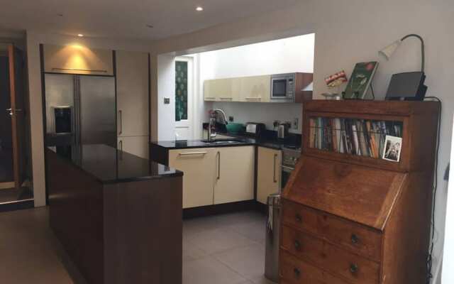 3 Bedroom Home in Ranelagh