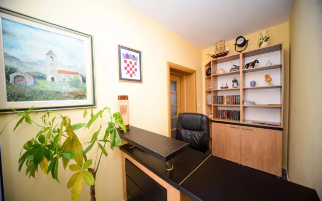 Apartments Dalmacija