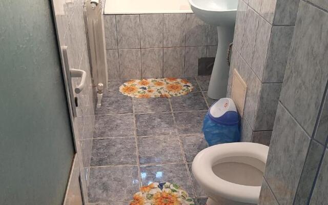 Apartament Etaj 2 Strada Rozelor