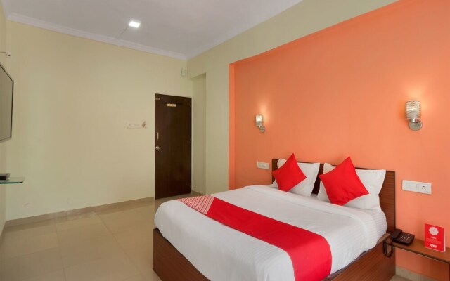 OYO 11485 Hotel Elite Inn