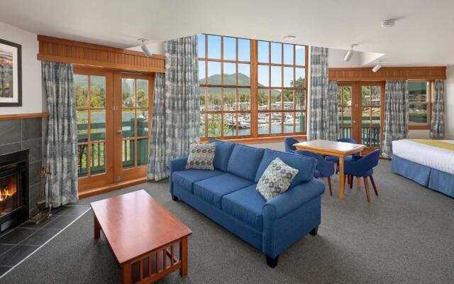 Canadian Princess Lodge & Marina