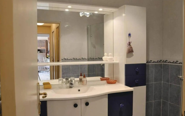 AZURELLE