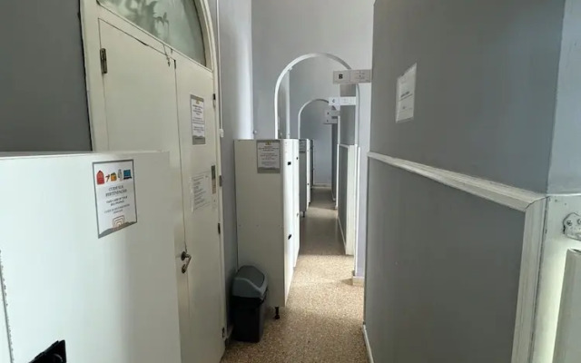 Lead Hostel