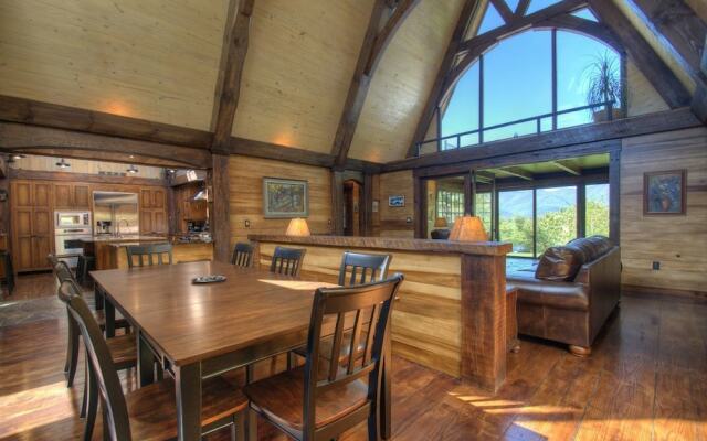 Bullhead Mountain Lodge - 8 Br Home