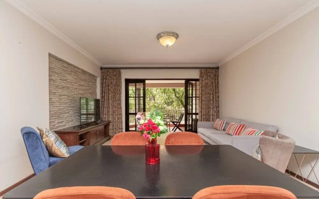 Peaceful Sandton Townhouse in Gated Community