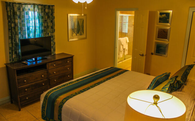 Hollywood Sands Resort
