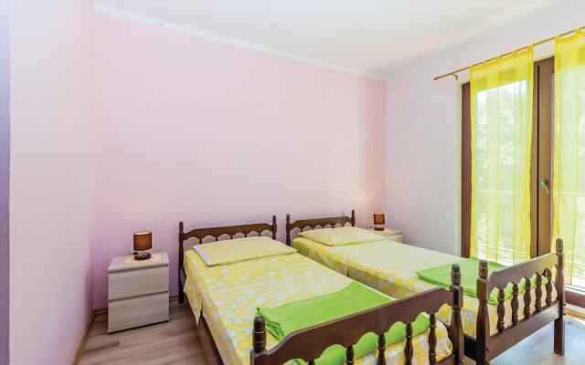 Nice Home in Malinska With Wifi and 3 Bedrooms