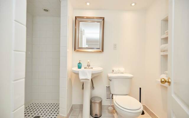 Magnificent Stay by The Falls