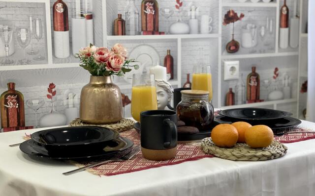 Yousinn (Юсинн) на улице Бориса Богаткова 213