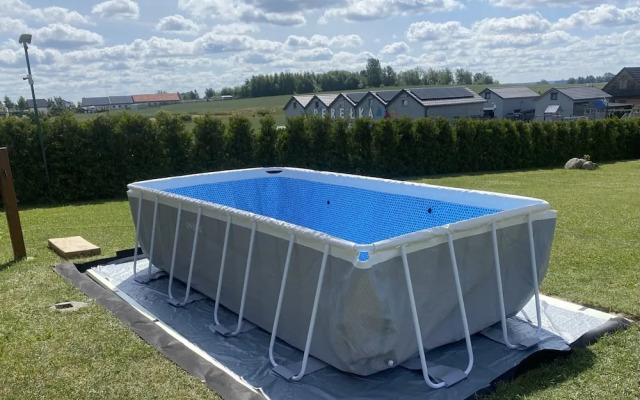 Holiday Homes With Pool, Mielenko