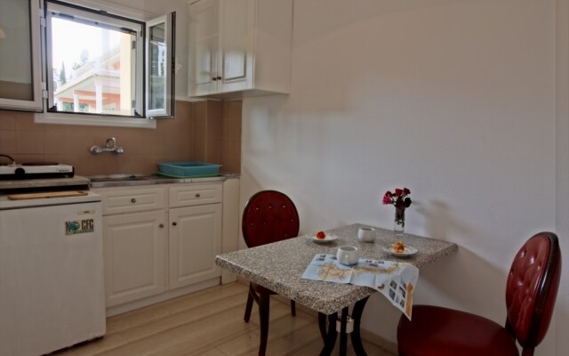 Dimitra Apartments
