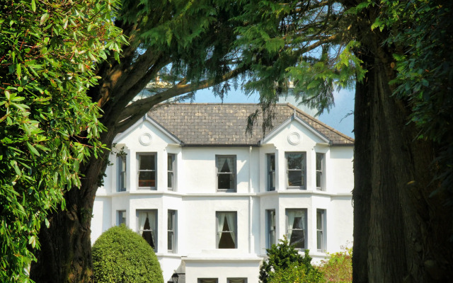Seaview House Hotel