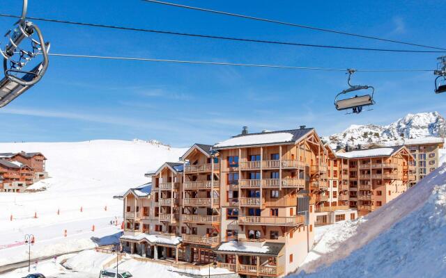 Modern apartment on the slopes in the extensive Paradiski