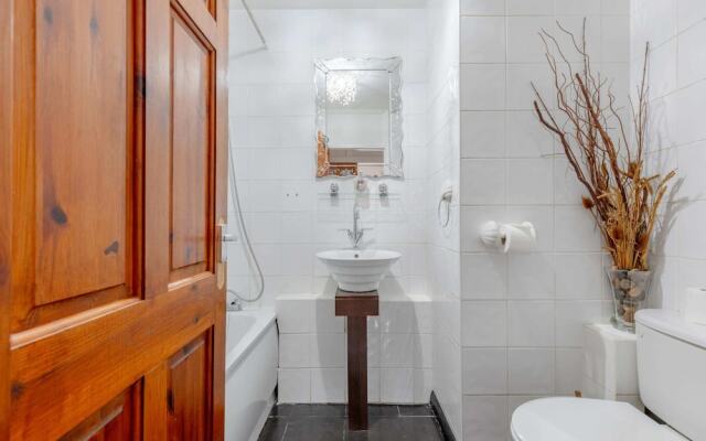 Well Located 2BD Flat 20 Mins to Tower Bridge!