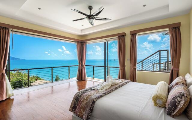 Villa Azure with Infinity Pool