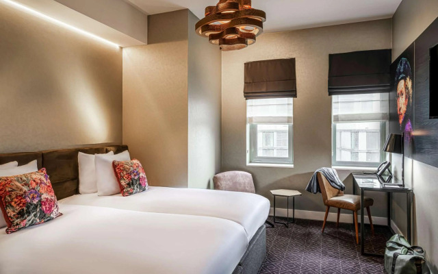 Mercure Hotel Amsterdam Sloterdijk Station