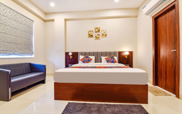 Fabhotel Pravaasam Residency