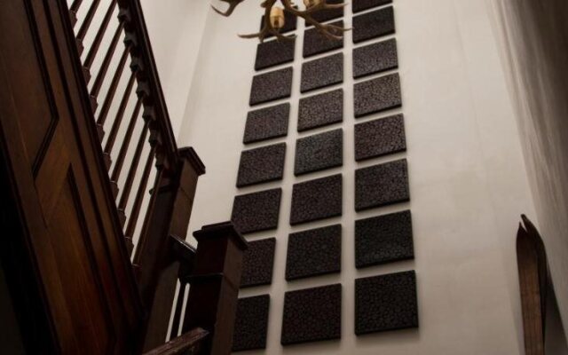 The Haus on Mirror Lake