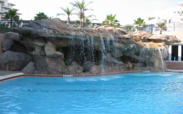 Waterscape 1 Bedroom Apartment by BnD