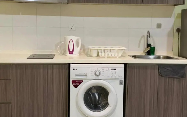 Ha1702, Cyberjaya, Wifi, Netflix, Free Parking.