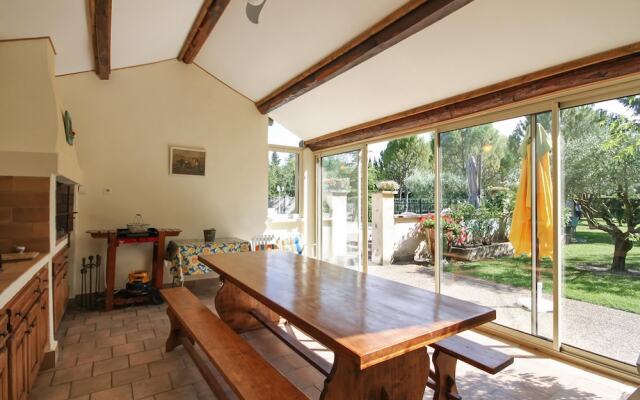 Villa With 4 Bedrooms in Althen-des-paluds, With Private Pool, Terrace