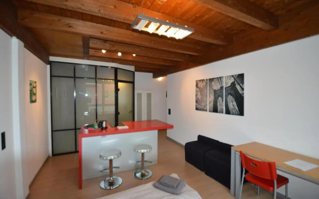 Lugano Apartments by LR - self check in