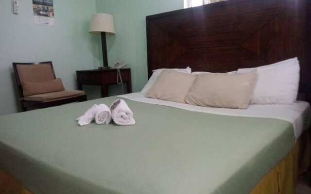 "room in Guest Room - Aanola Villas 6a Tranquil Privy Bedroom"