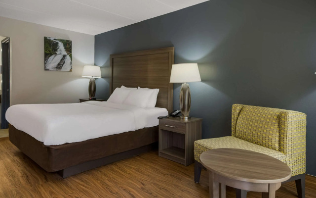 Quality Inn Asheville Airport