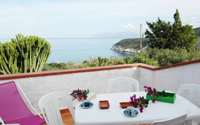 Villa la Scogliera